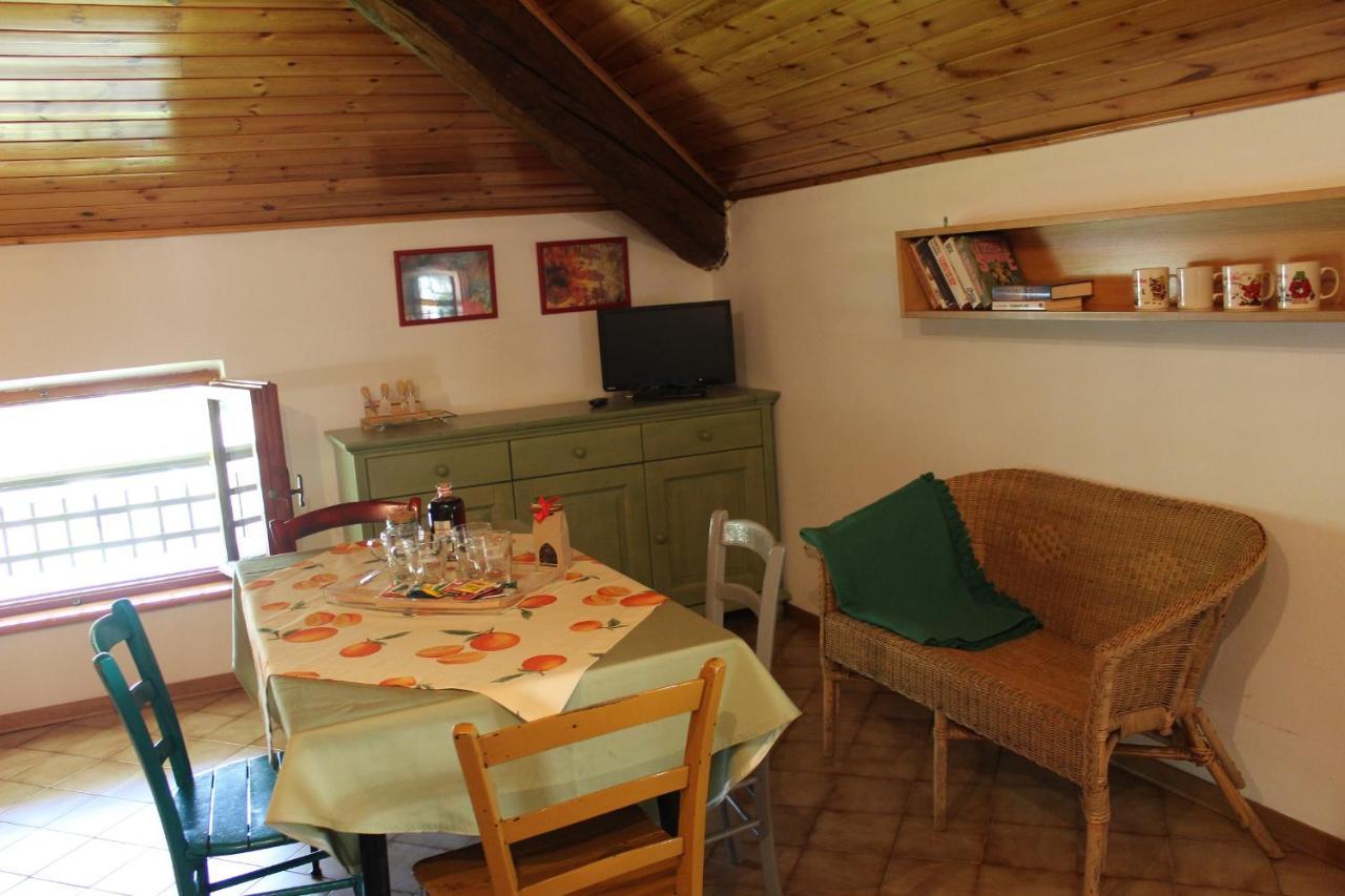 Residence Zecchini Tiarno di Sotto Номер фото